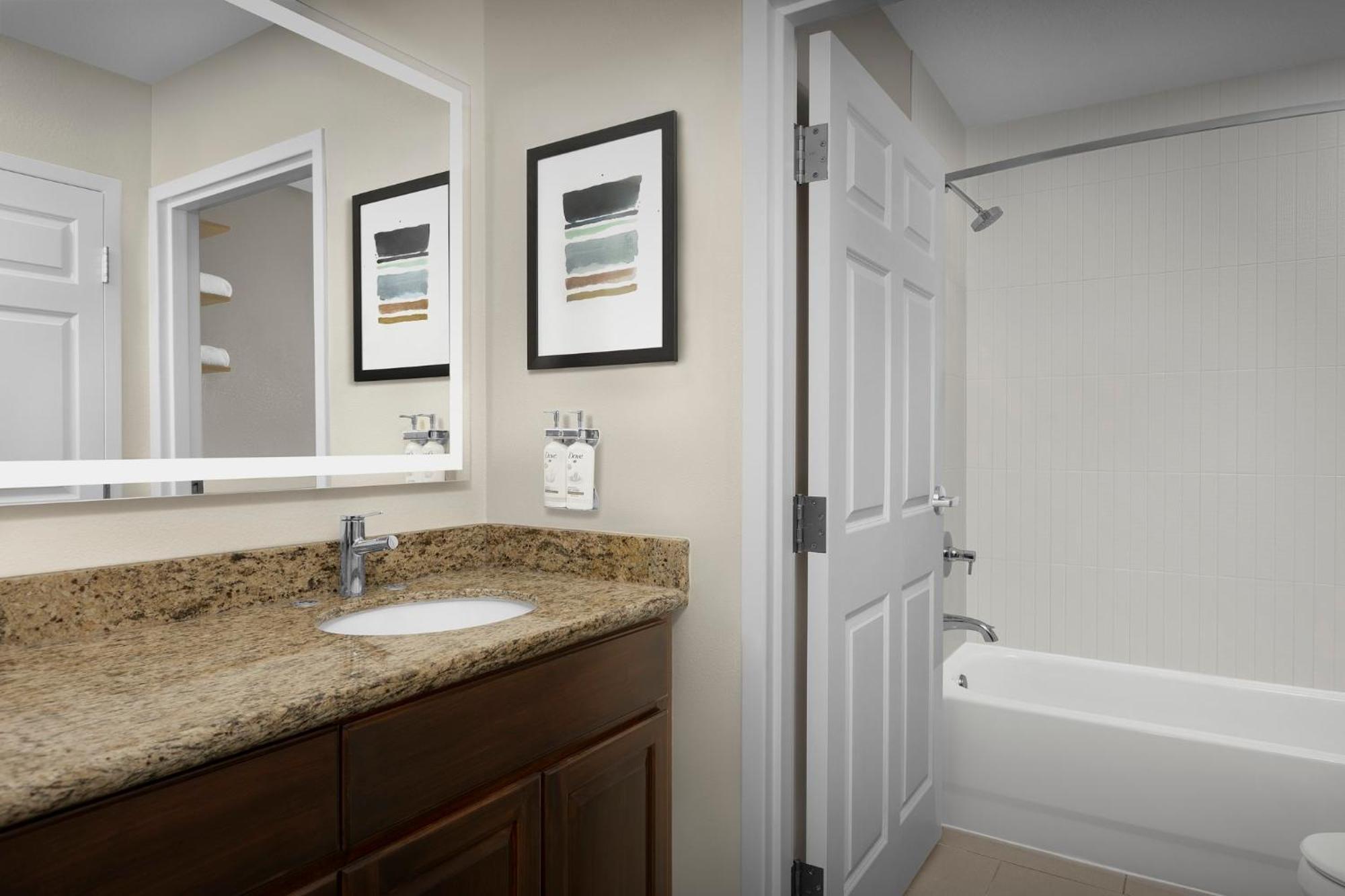 Staybridge Suites Raleigh-Durham Airport-Morrisville By Ihg Bagian luar foto